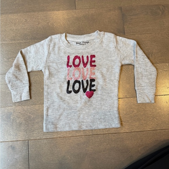 Small Change Other - Kids Gray Long-Sleeve 'Love' Glitter Graphic Tee